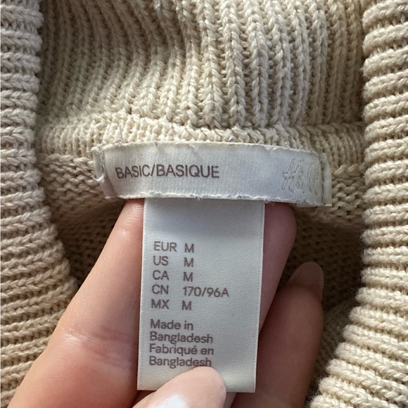 knit sweater - Picture 4 of 4